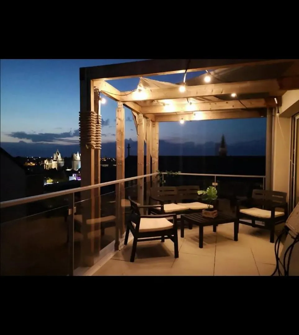 Appartement Contemporain Lumineux Avec Terrasse 비트레 아파트